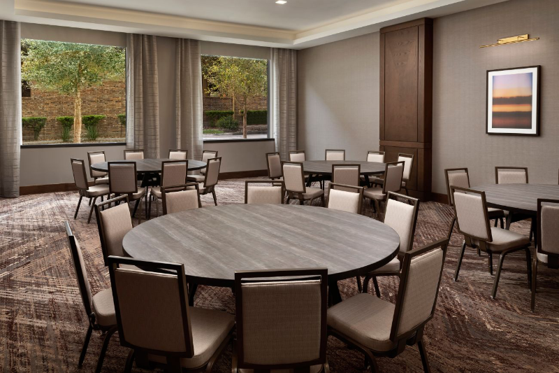 MEETING ROOMS AND BOARDROOM image